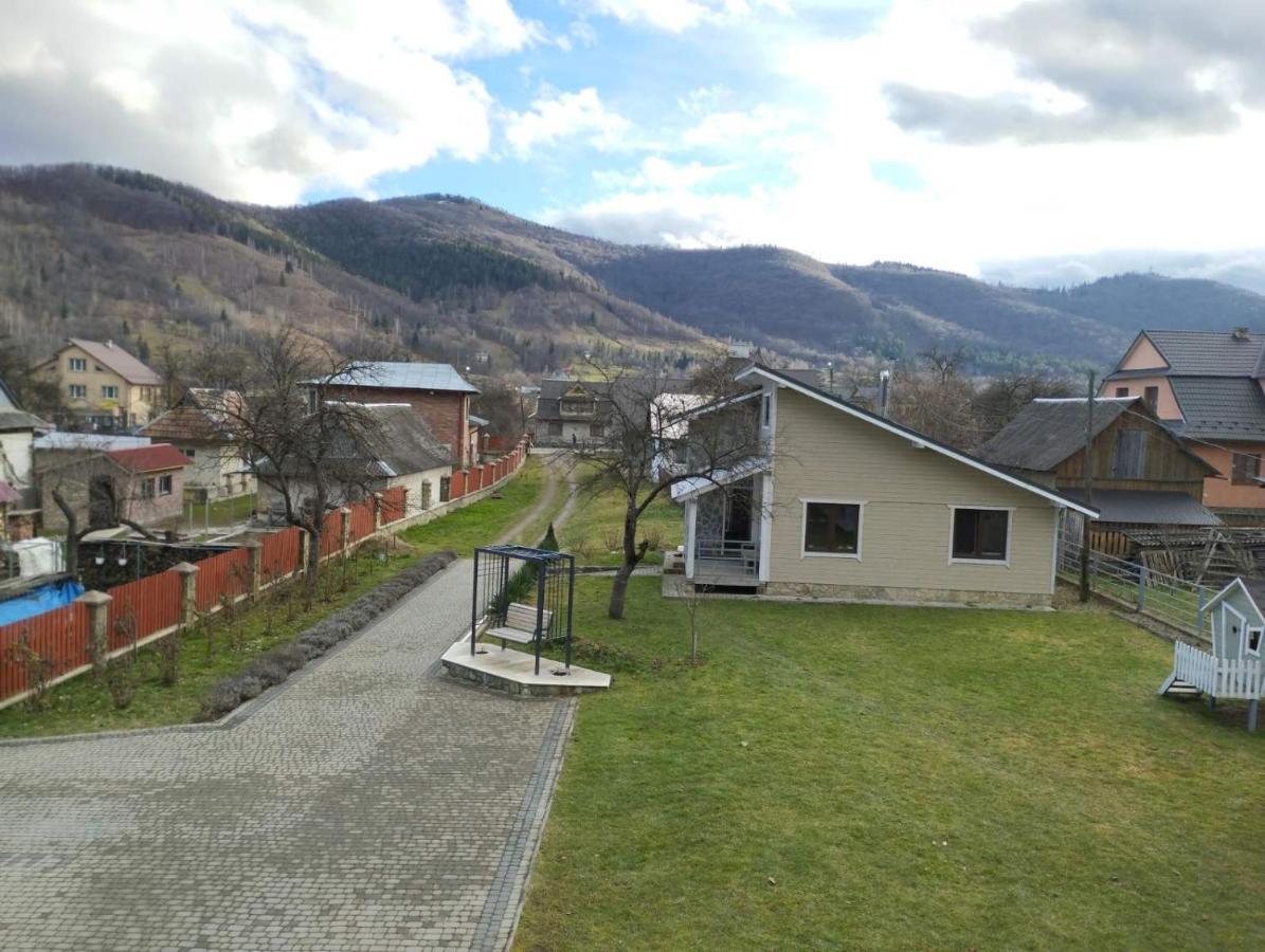 Lucy Otel Yaremche Dış mekan fotoğraf